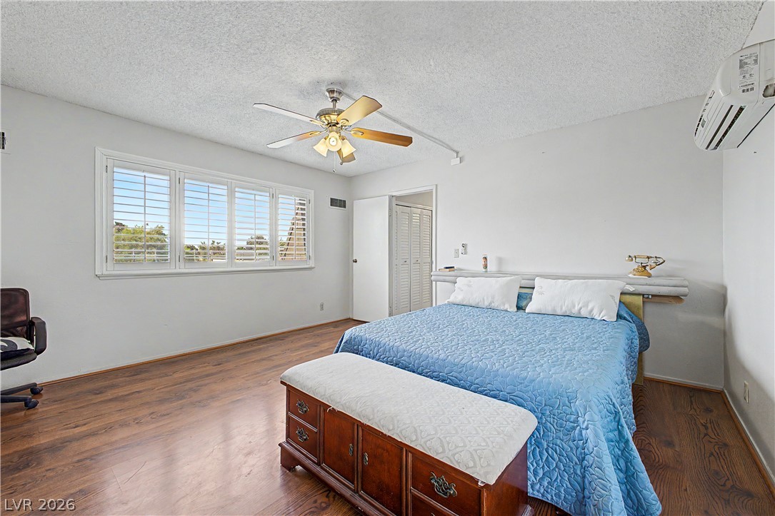 3537 Victory Avenue Las Vegas NV 89121