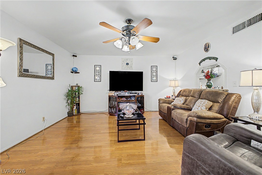 3537 Victory Avenue Las Vegas NV 89121