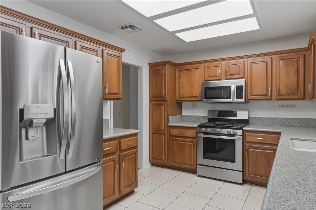 10033 Hope Island Drive Las Vegas NV 89134