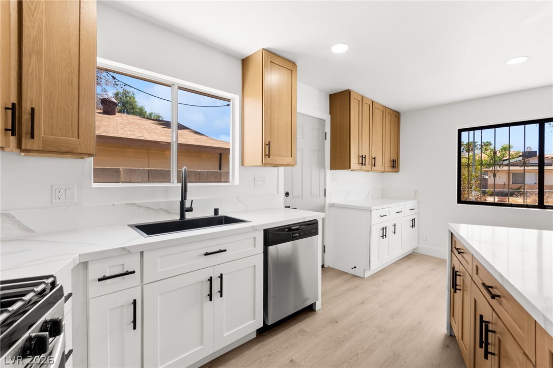 4736 Newton Drive Las Vegas NV 89121