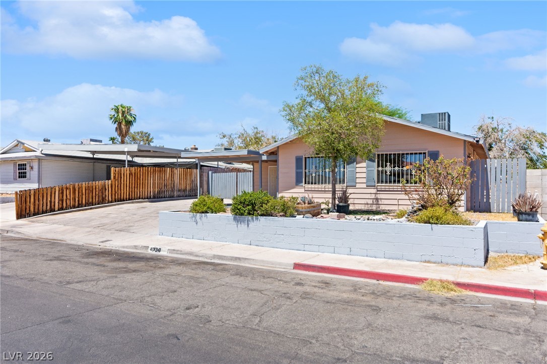 4736 Newton Drive Las Vegas NV 89121