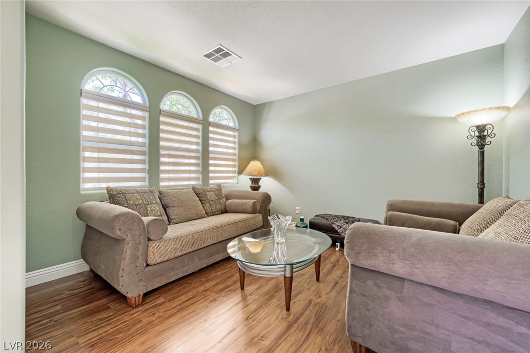 6831 Rose River Falls Street Las Vegas NV 89131