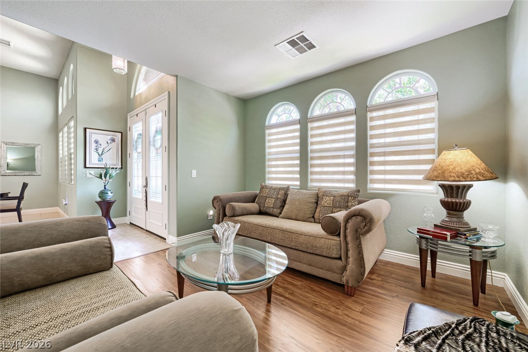 6831 Rose River Falls Street Las Vegas NV 89131
