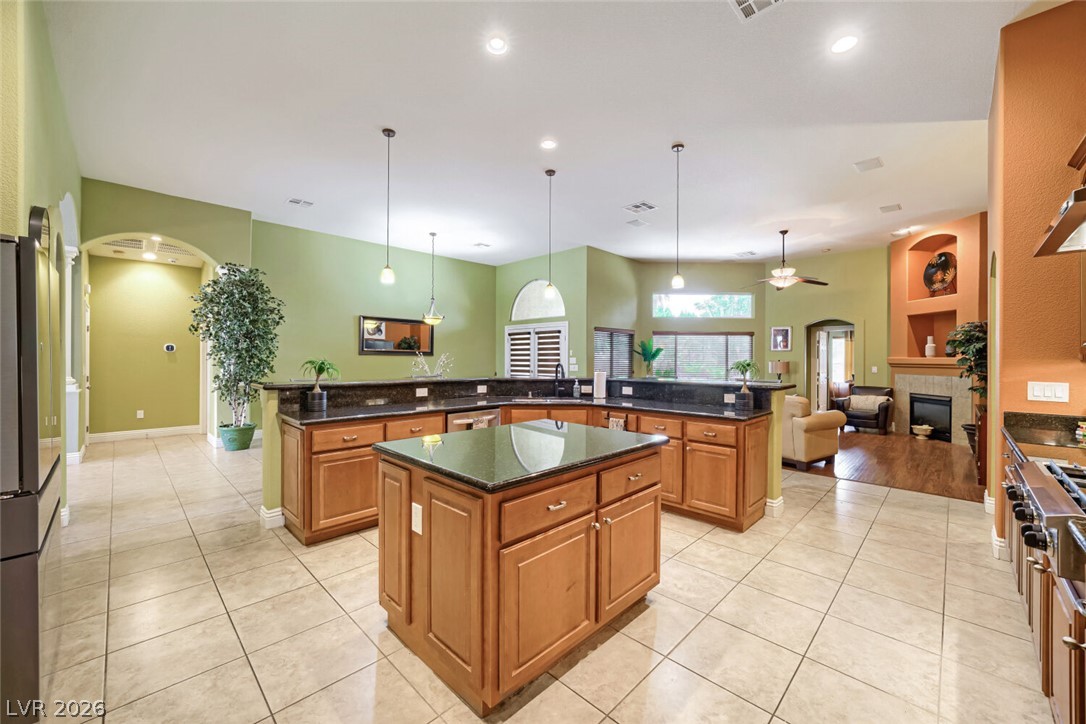 6831 Rose River Falls Street Las Vegas NV 89131