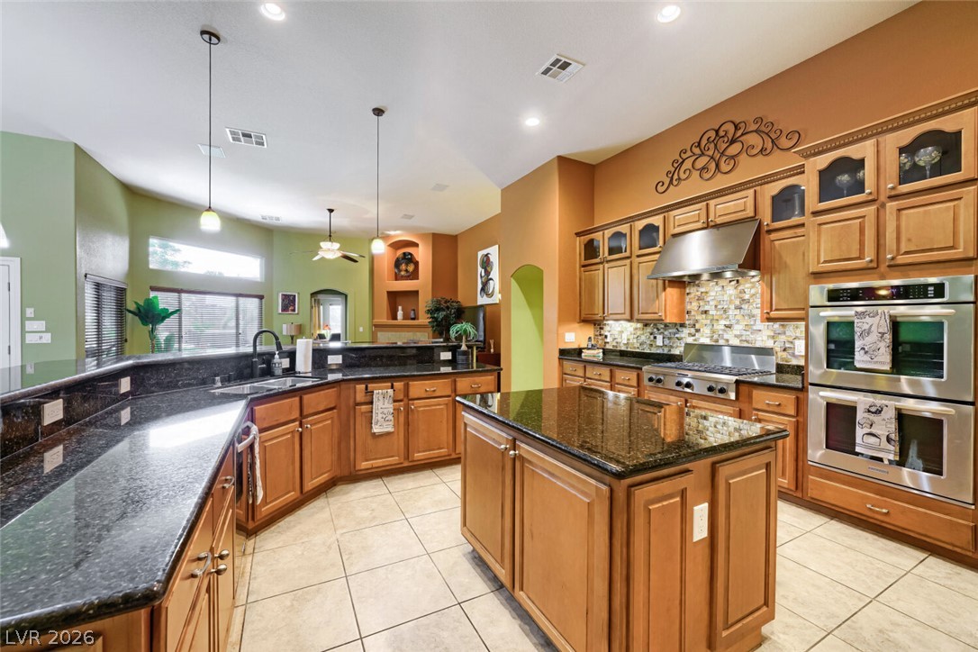 6831 Rose River Falls Street Las Vegas NV 89131