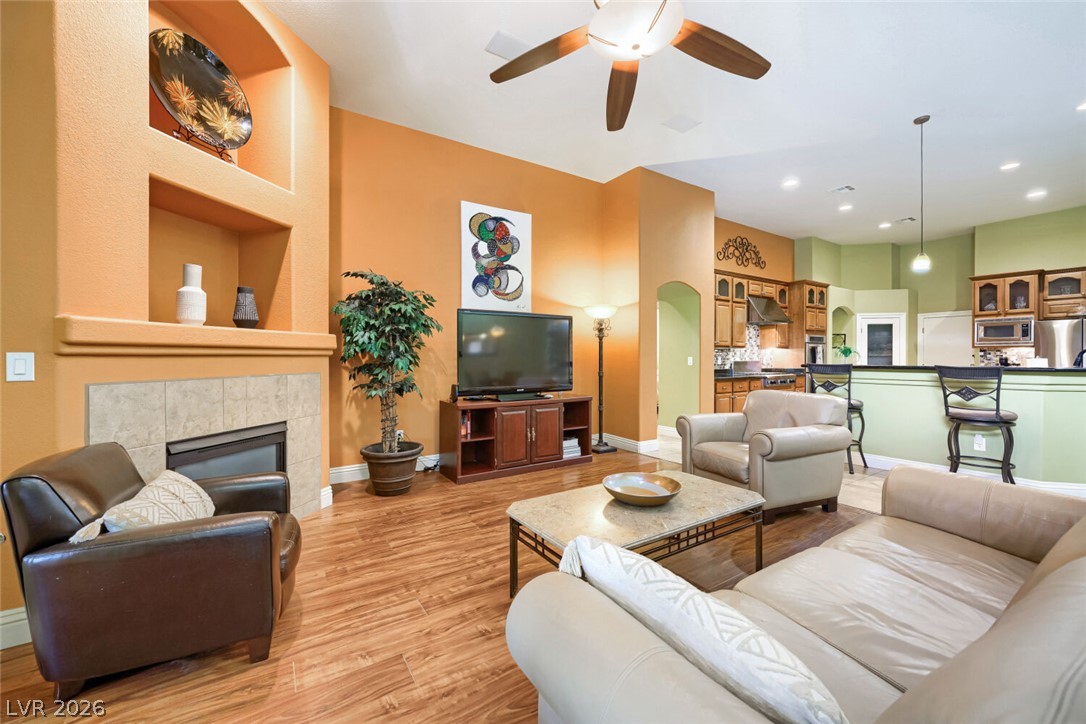 6831 Rose River Falls Street Las Vegas NV 89131