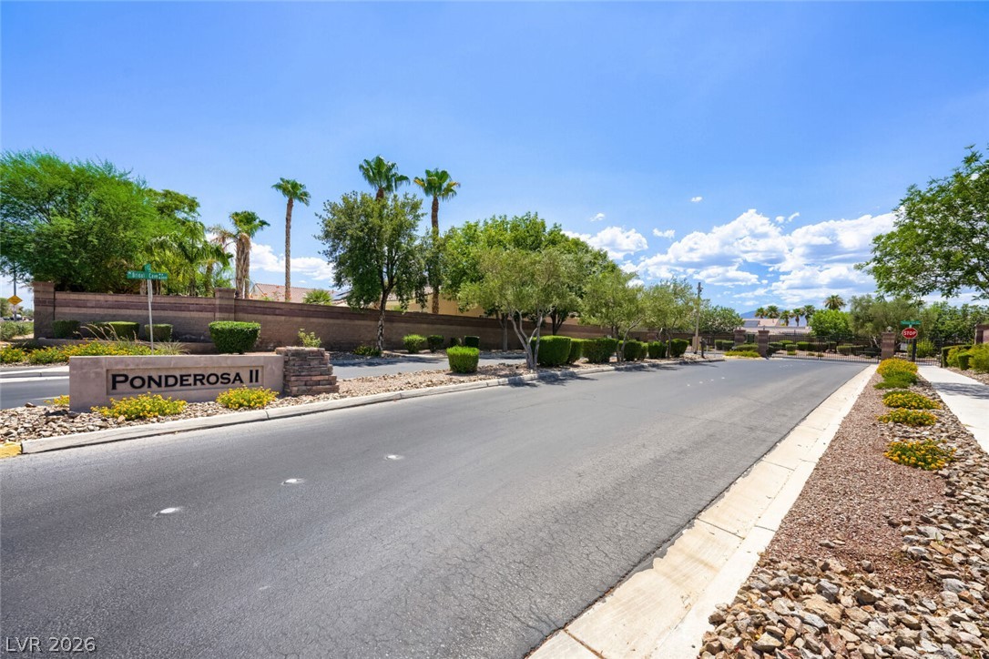 6831 Rose River Falls Street Las Vegas NV 89131