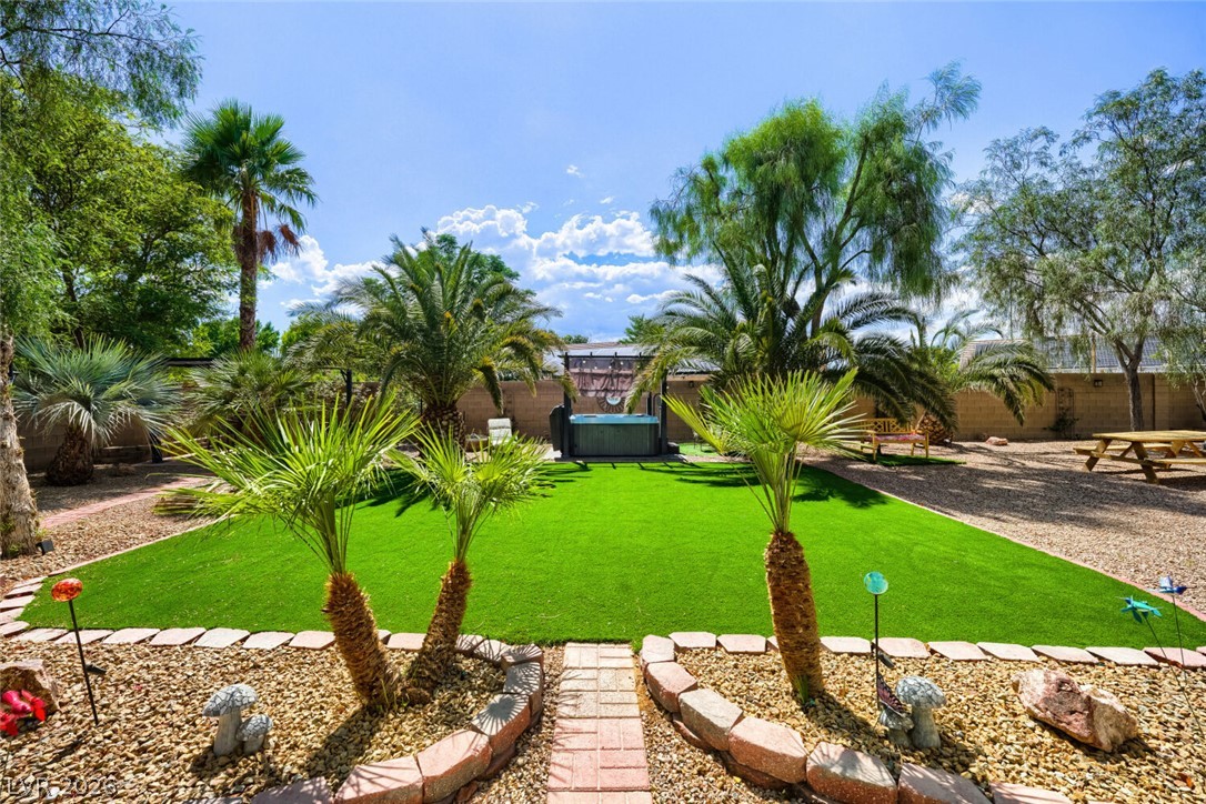 6831 Rose River Falls Street Las Vegas NV 89131