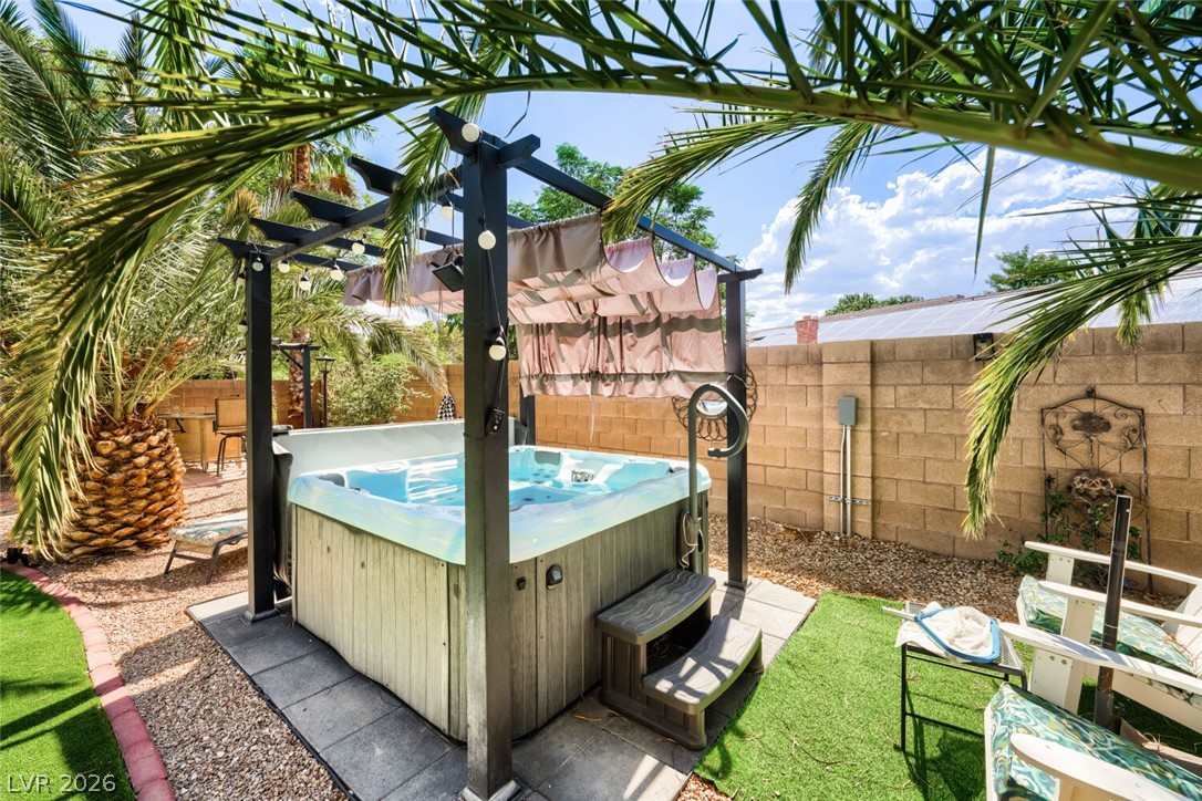 6831 Rose River Falls Street Las Vegas NV 89131