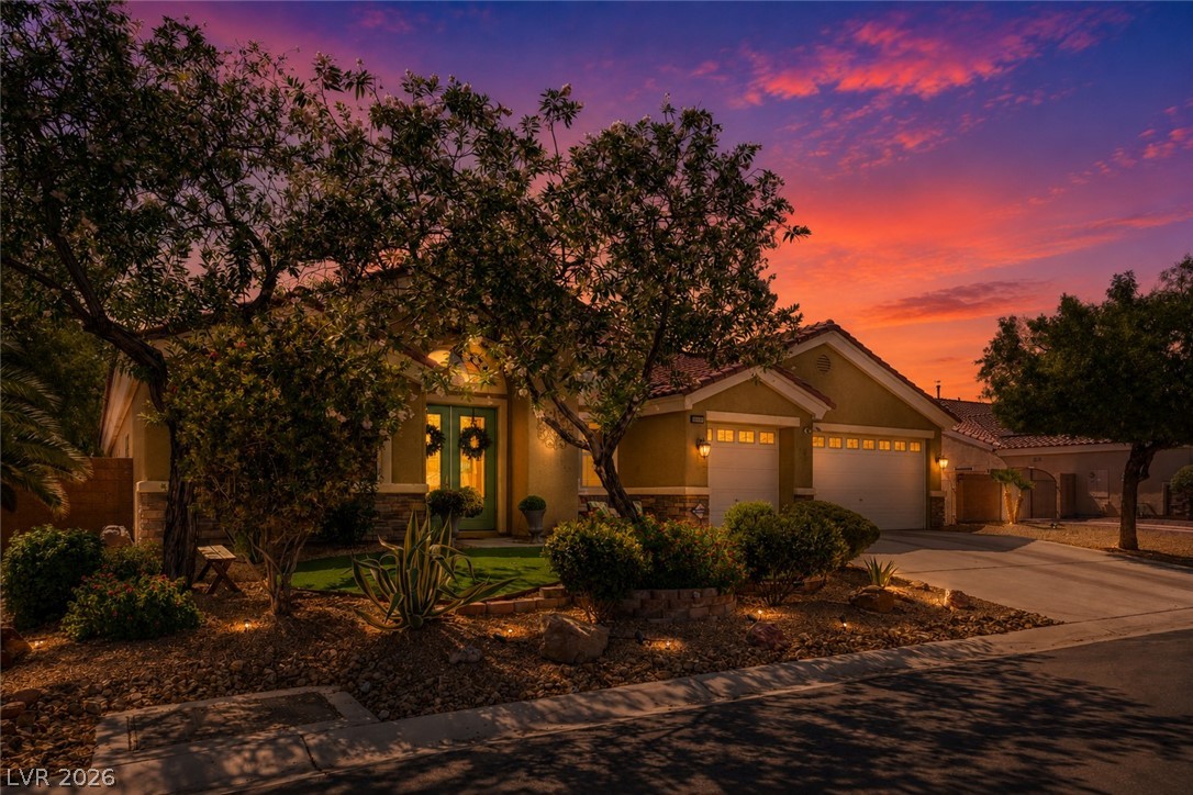 6831 Rose River Falls Street Las Vegas NV 89131