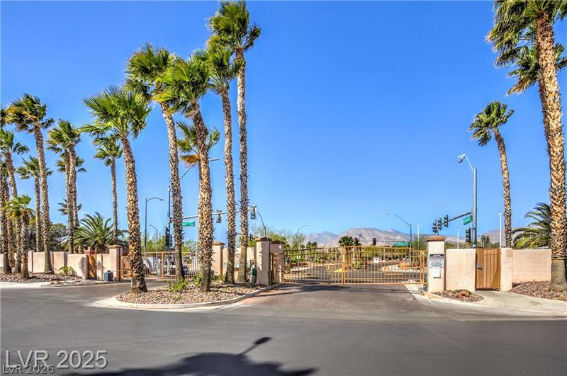 8464 Vast Horizon Avenue Las Vegas NV 89129