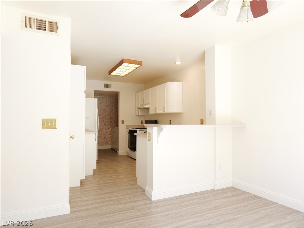8464 Vast Horizon Avenue Las Vegas NV 89129