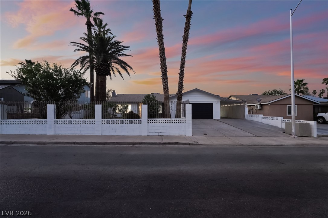2550 Vegas Valley Drive Las Vegas NV 89121