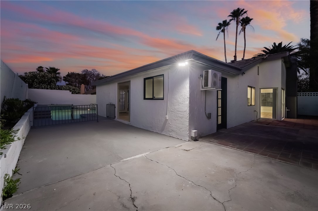 2550 Vegas Valley Drive Las Vegas NV 89121
