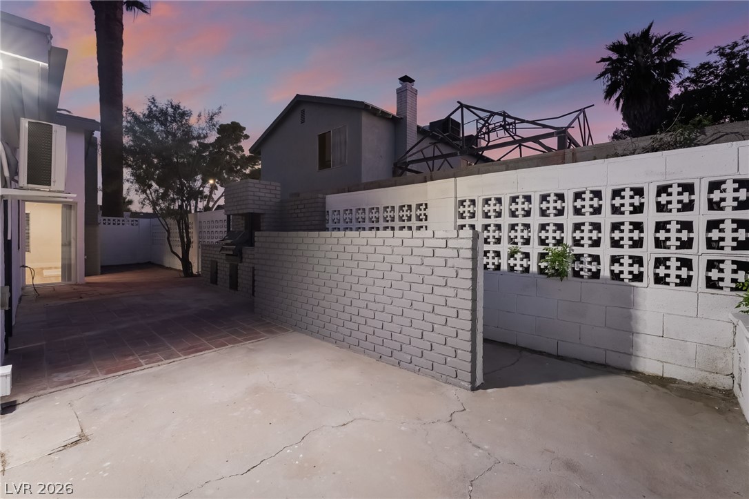 2550 Vegas Valley Drive Las Vegas NV 89121