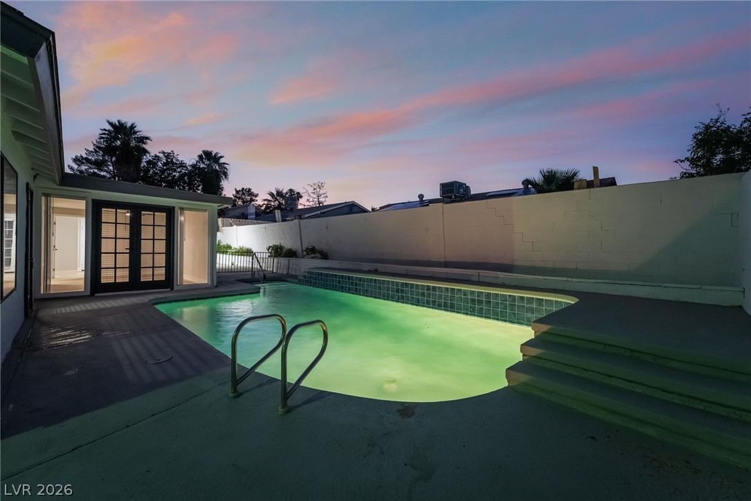 2550 Vegas Valley Drive Las Vegas NV 89121