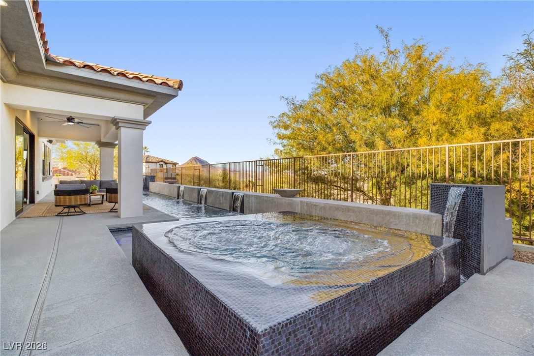 10 Camino La Venta Court Henderson NV 89011