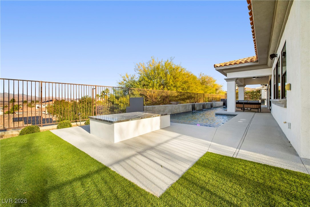10 Camino La Venta Court Henderson NV 89011