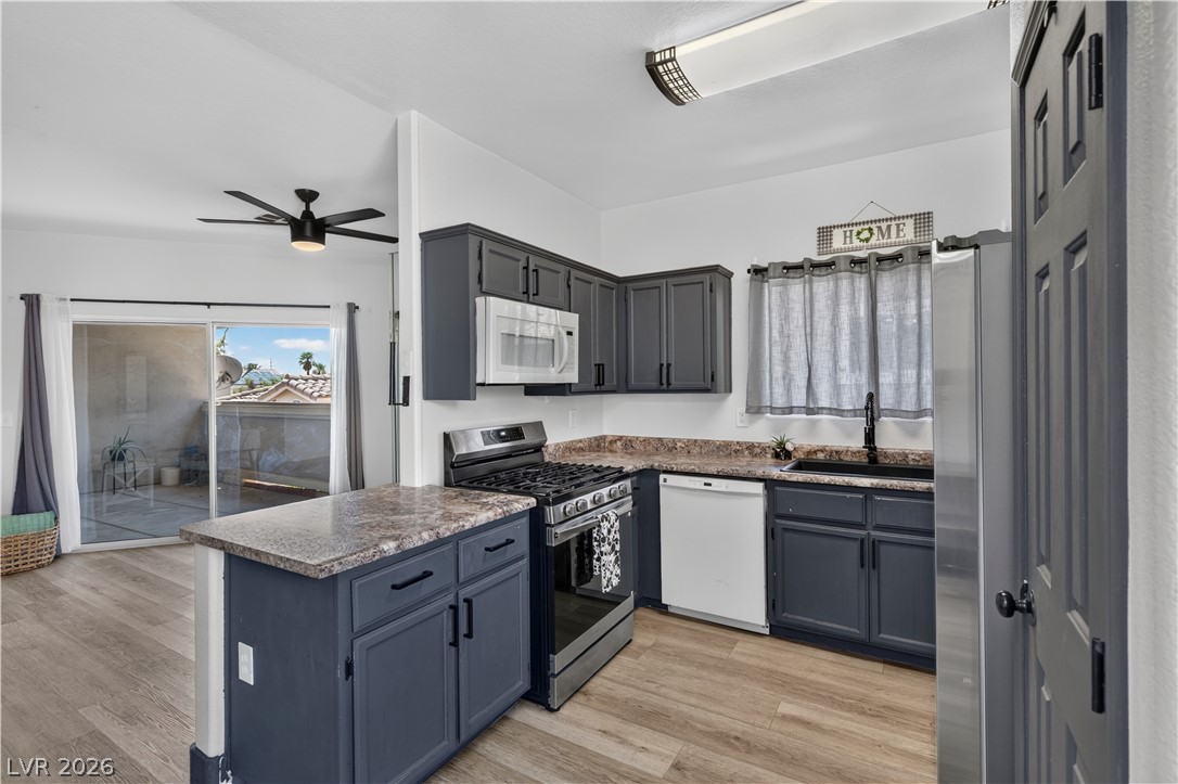 3250 Mystic Ridge Court Las Vegas NV 89129