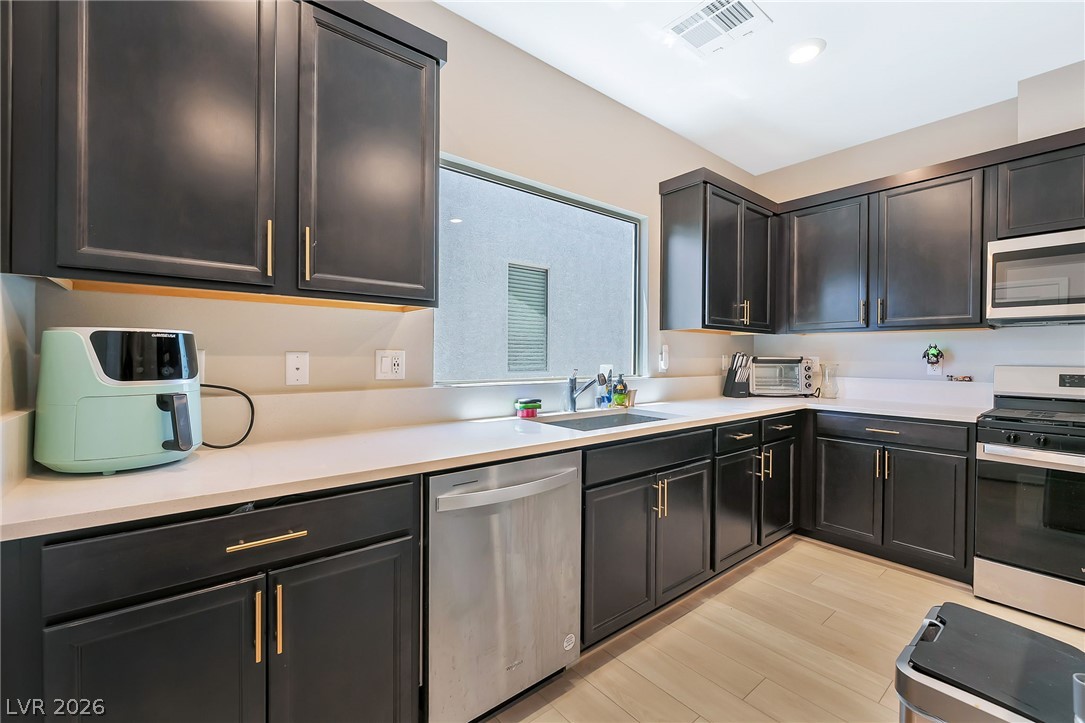 10201 Beckenham Hills Street Las Vegas NV 89141