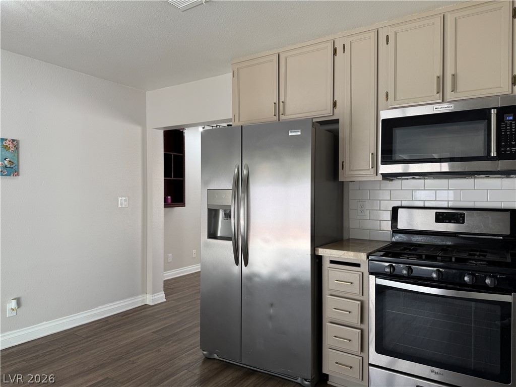 642 Freeburg Place Las Vegas NV 89123