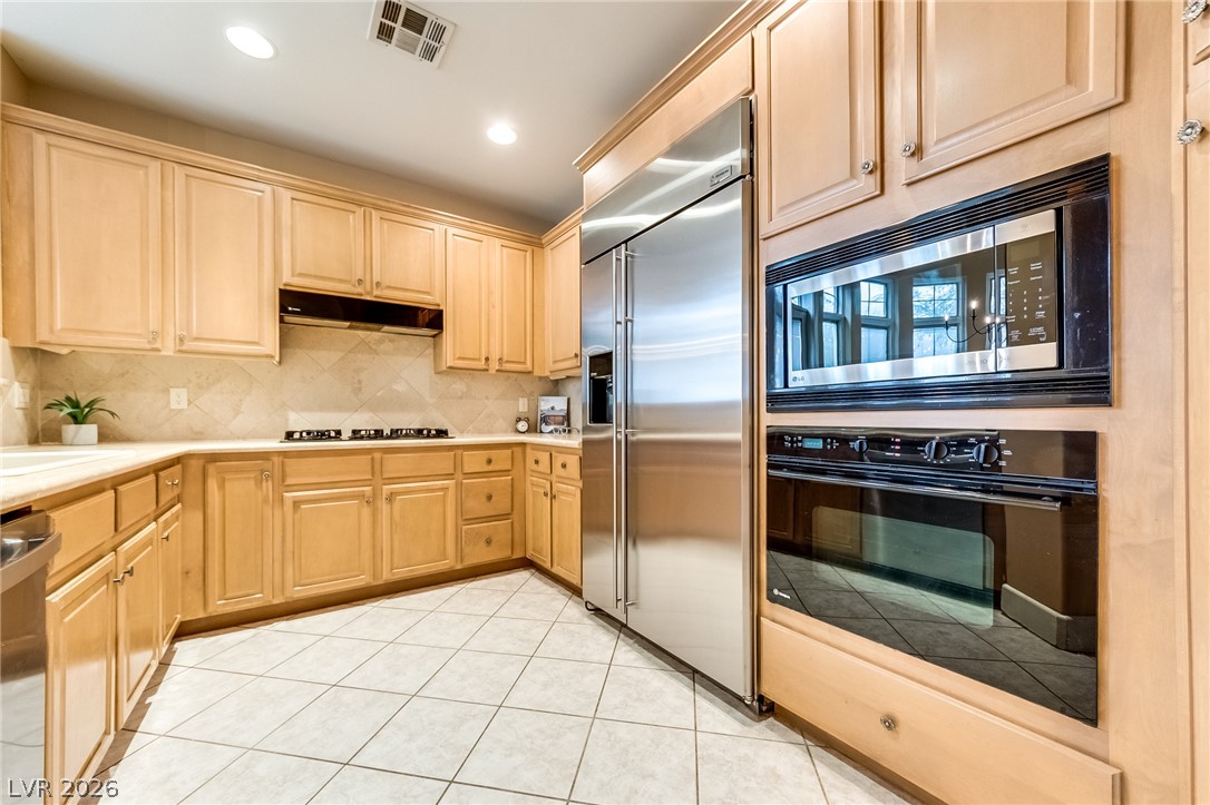 10 Strada Principale Henderson NV 89011