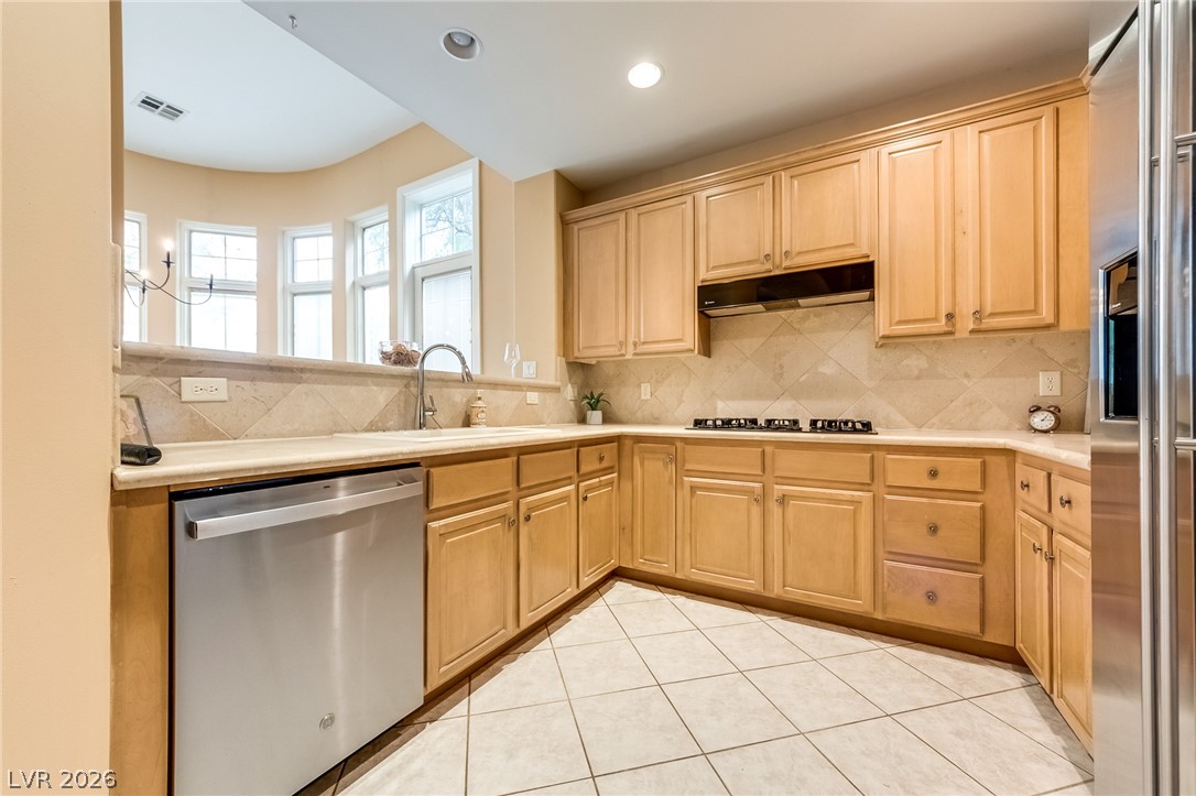 10 Strada Principale Henderson NV 89011