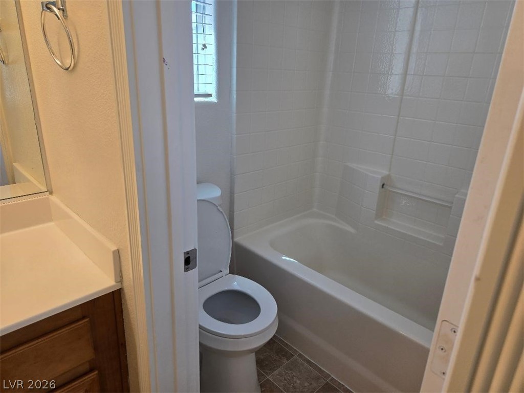 8032 Dardanelle Valley Street Las Vegas NV 89139