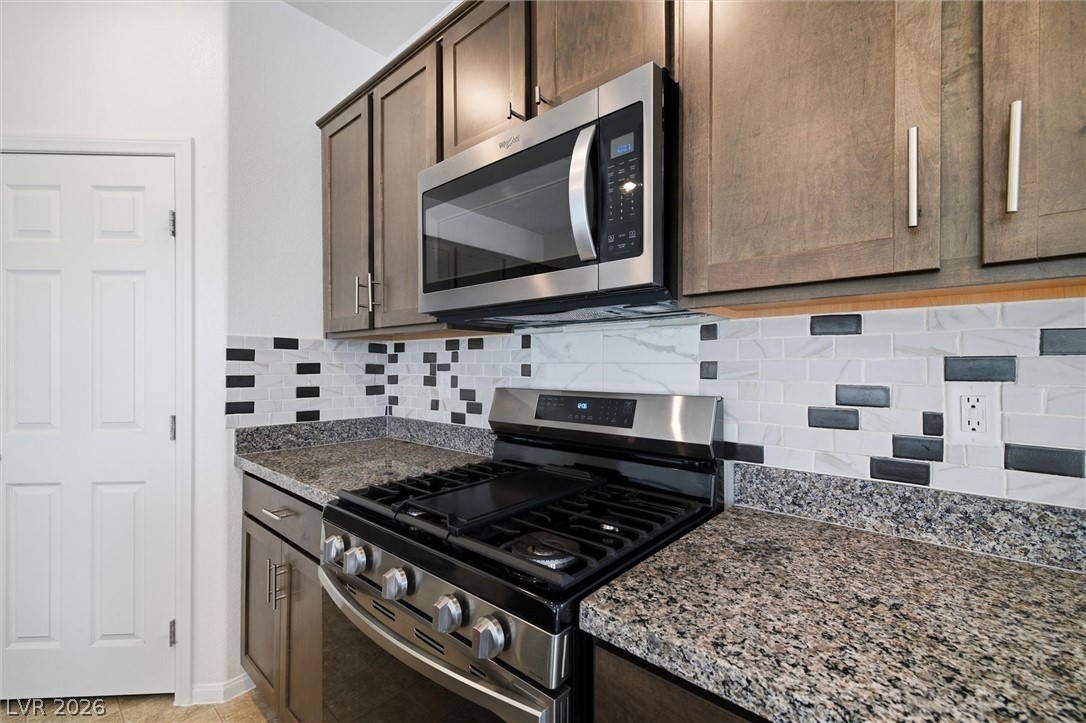 6047 Castle Gardens Avenue Las Vegas NV 89130