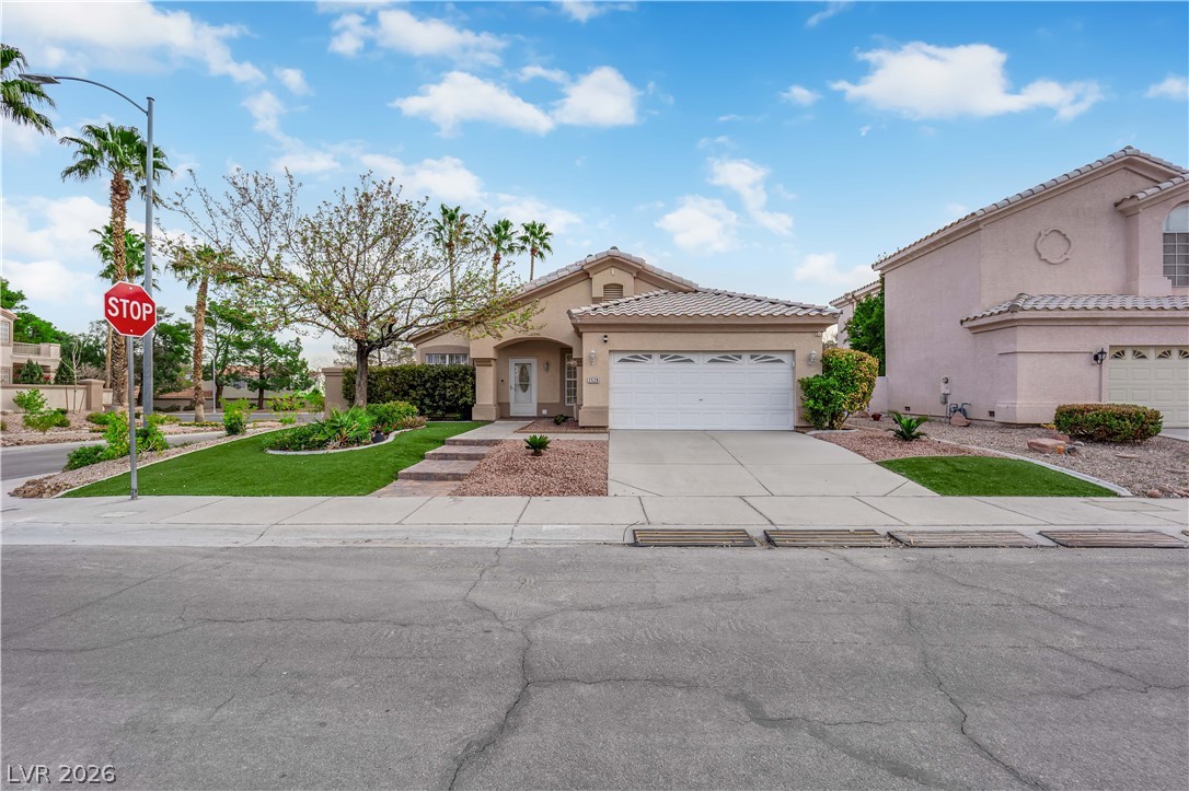 2528 Huber Heights Drive Las Vegas NV 89128