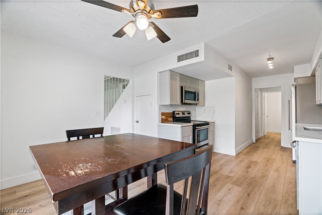 4490 Del Oro Drive Las Vegas NV 89102