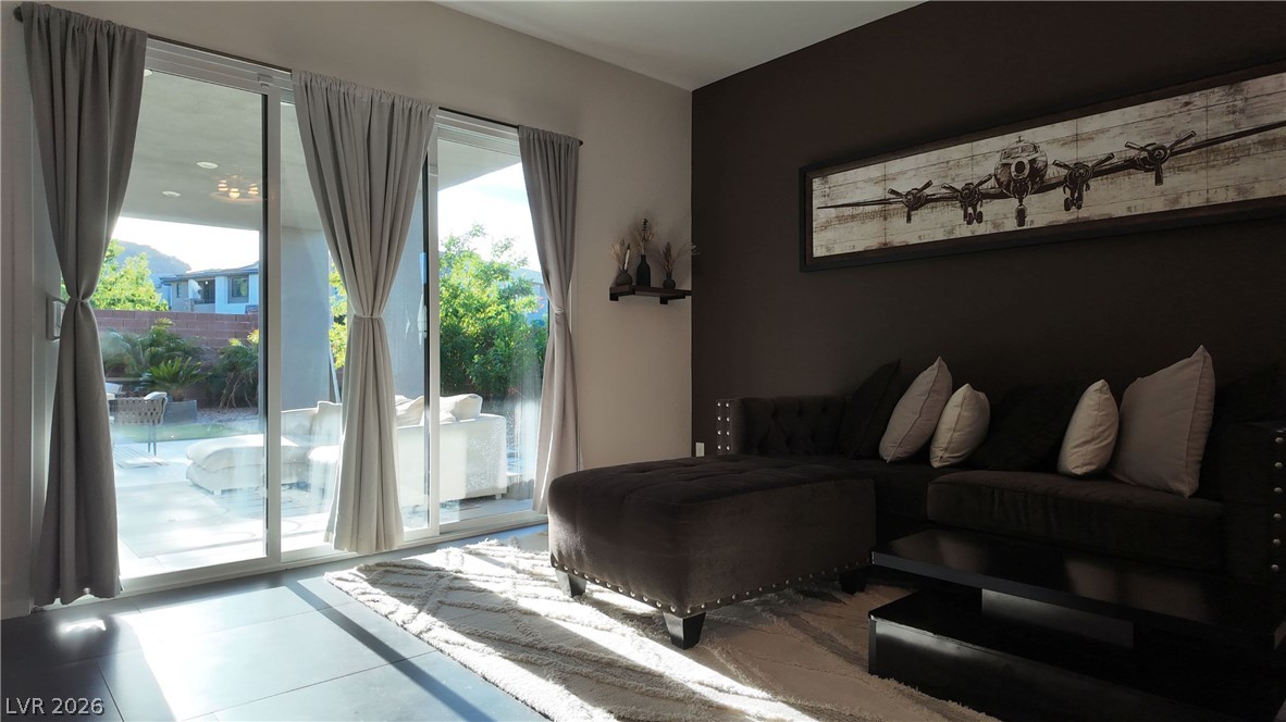 6135 Amber View Street Las Vegas NV 89135