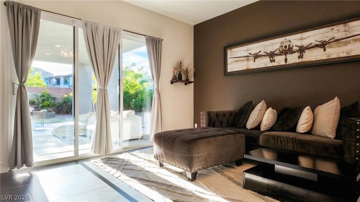 6135 Amber View Street Las Vegas NV 89135