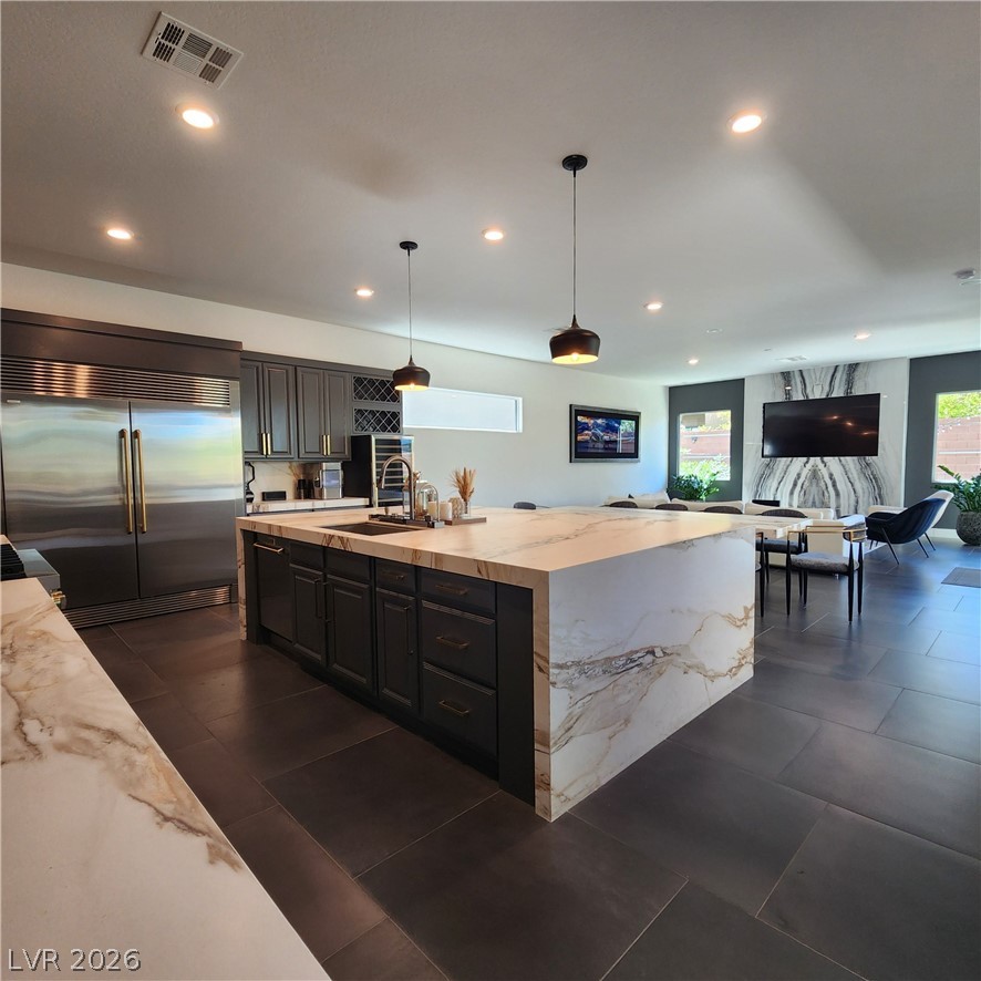 6135 Amber View Street Las Vegas NV 89135