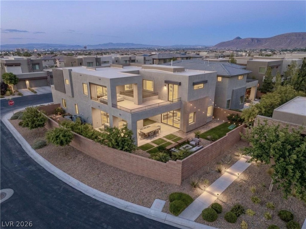 6135 Amber View Street Las Vegas NV 89135