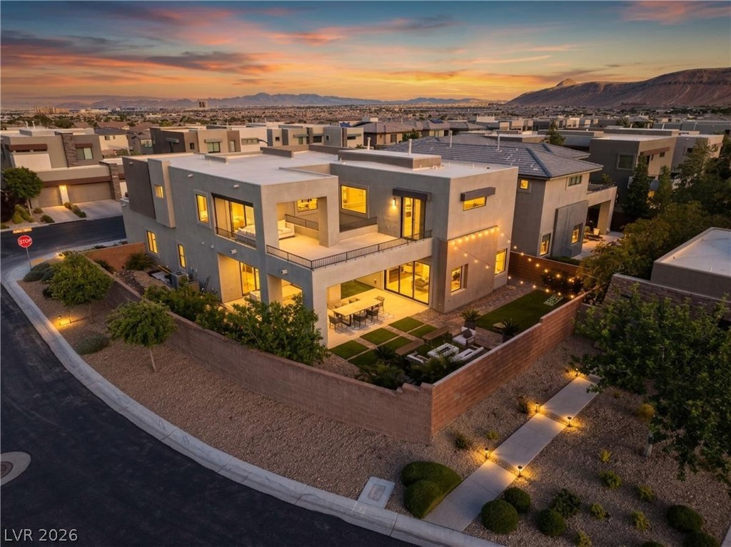 6135 Amber View Street Las Vegas NV 89135
