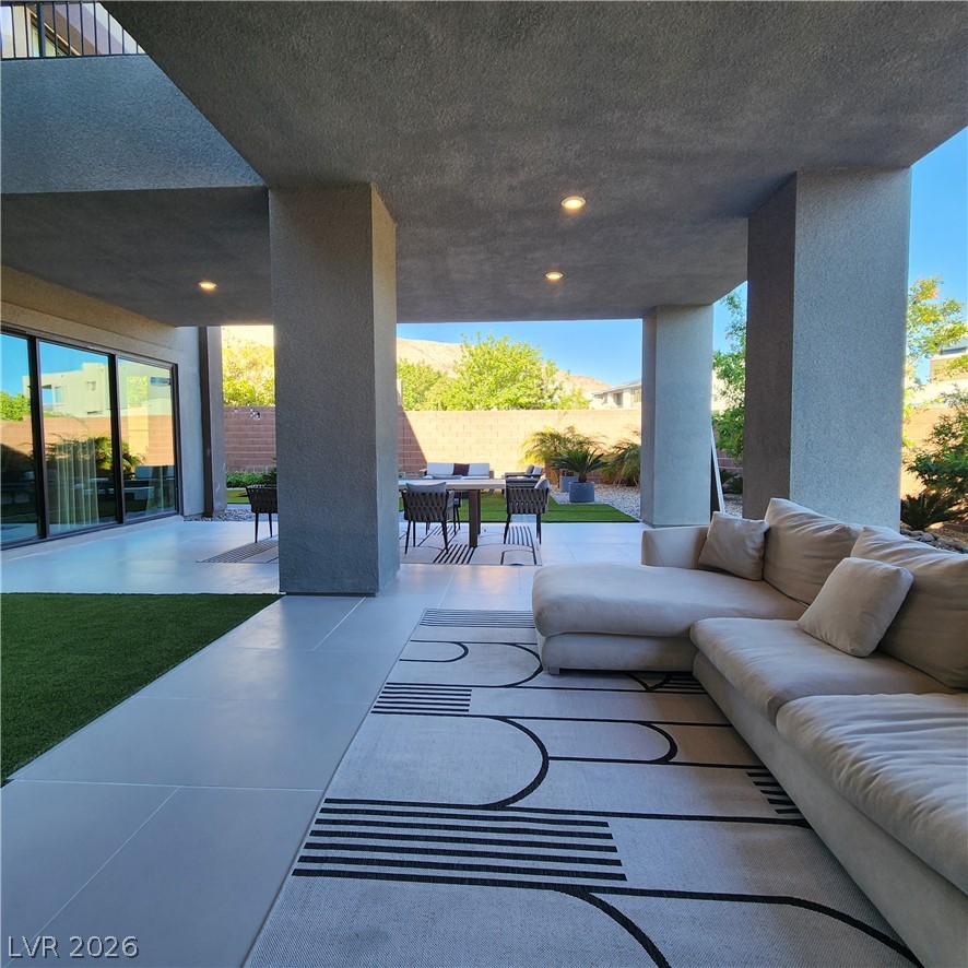 6135 Amber View Street Las Vegas NV 89135