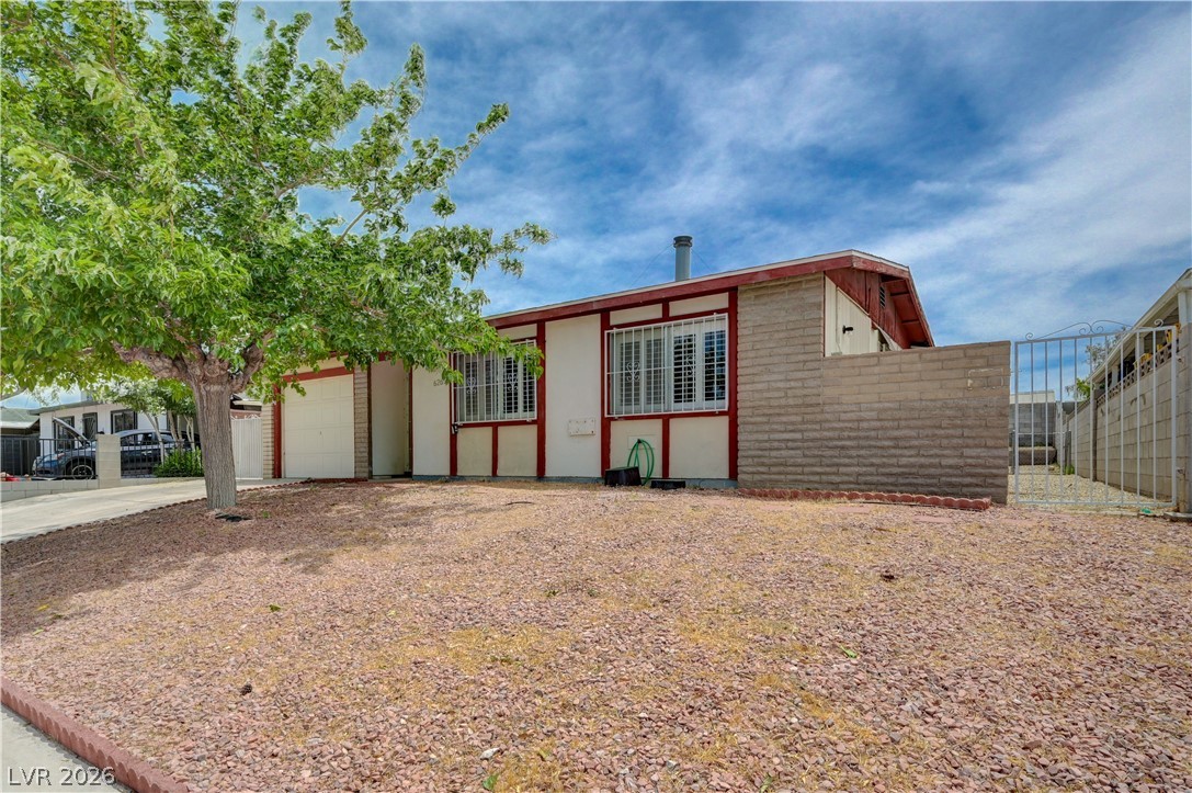 6261 Newville Avenue Las Vegas NV 89103