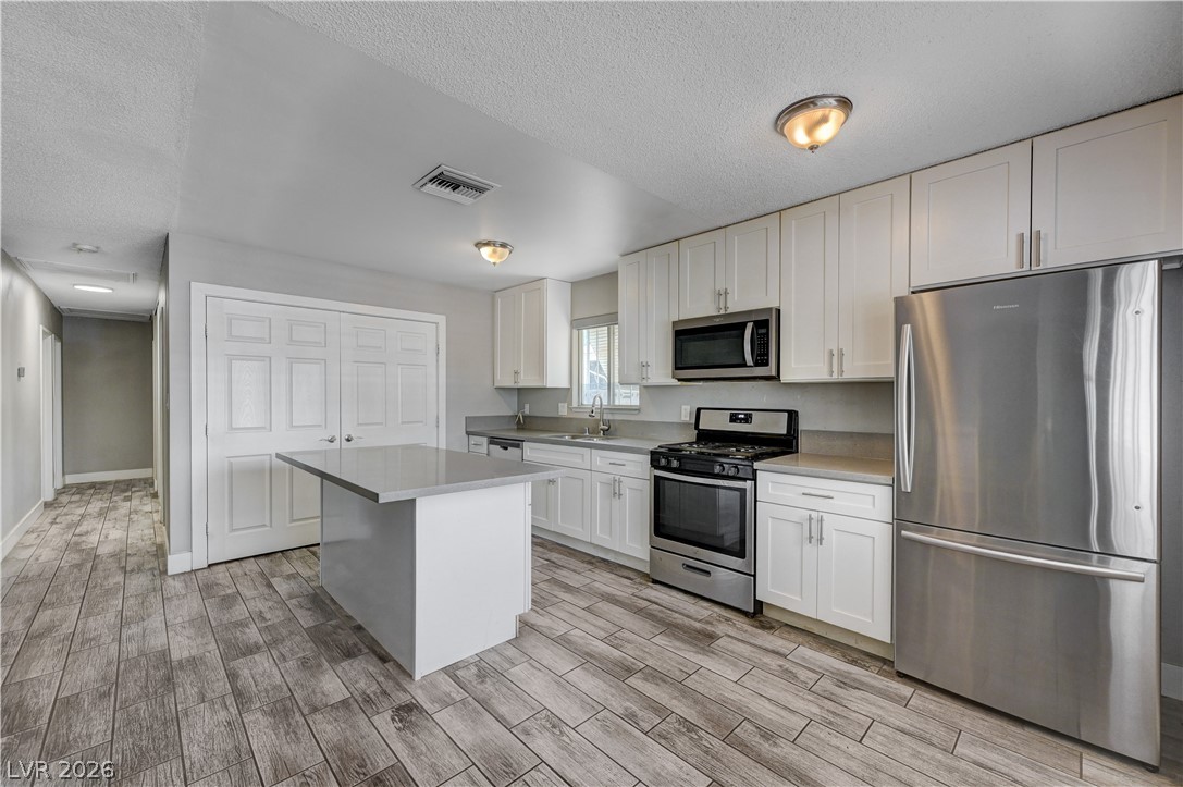 6261 Newville Avenue Las Vegas NV 89103