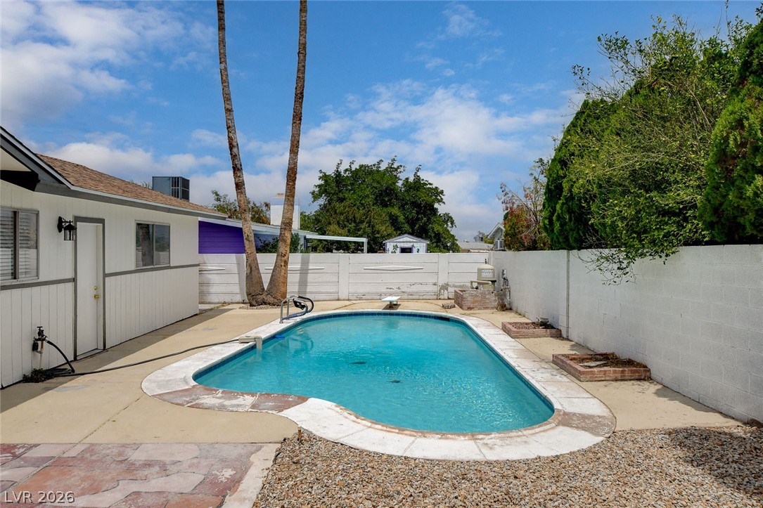 717 Palmhurst Drive Las Vegas NV 89145