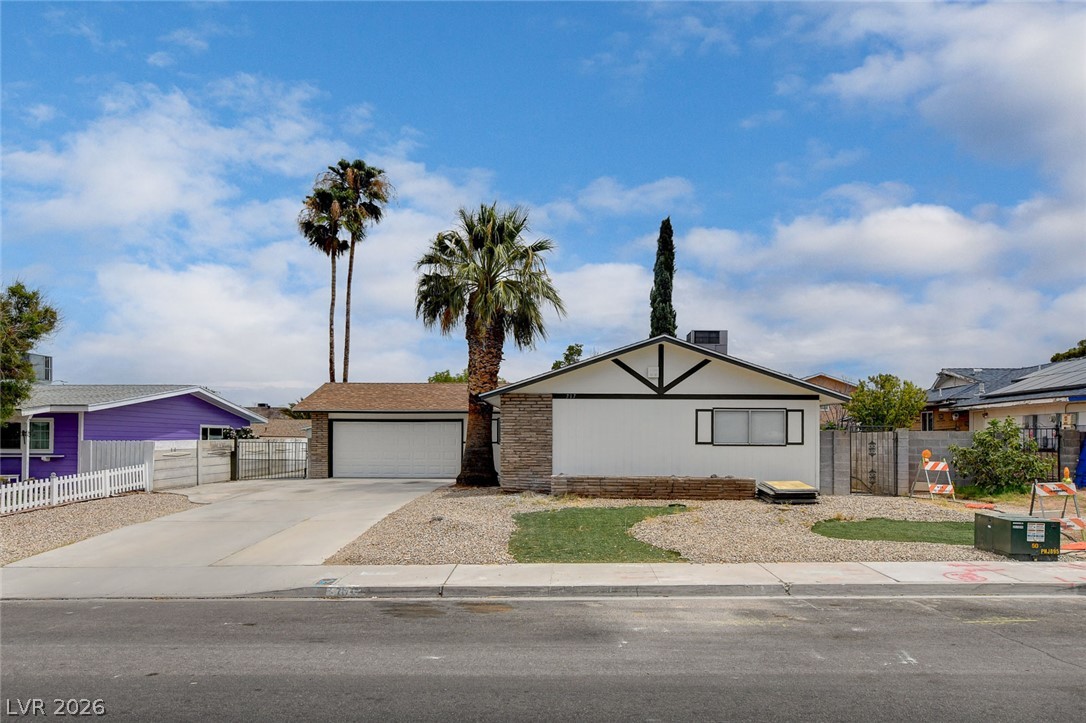 717 Palmhurst Drive Las Vegas NV 89145
