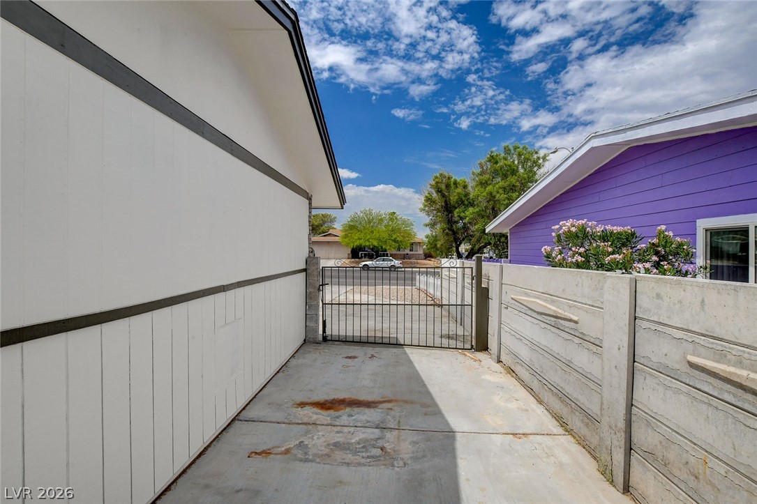 717 Palmhurst Drive Las Vegas NV 89145