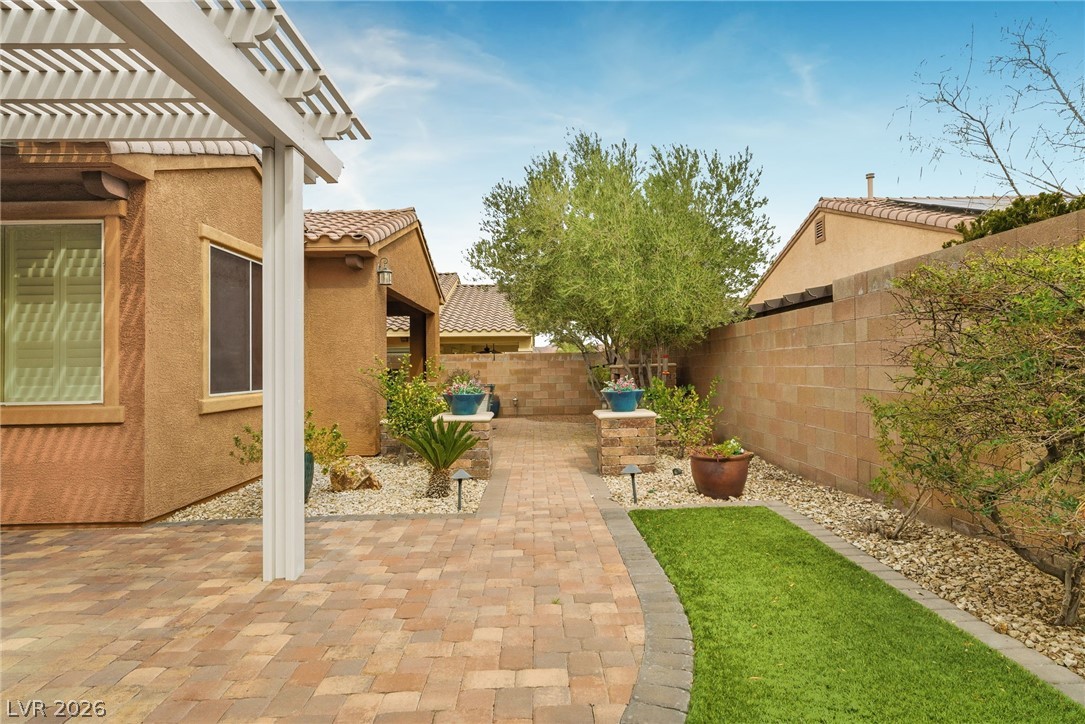 956 Rue Grand Paradis Lane Henderson NV 89011