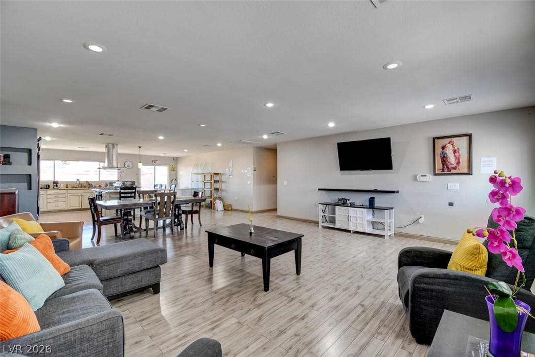 603 Palmhurst Drive Las Vegas NV 89145