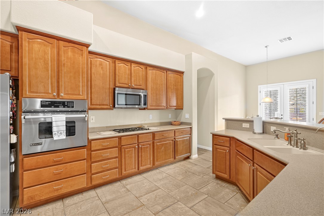 2058 Poetry Avenue Henderson NV 89052