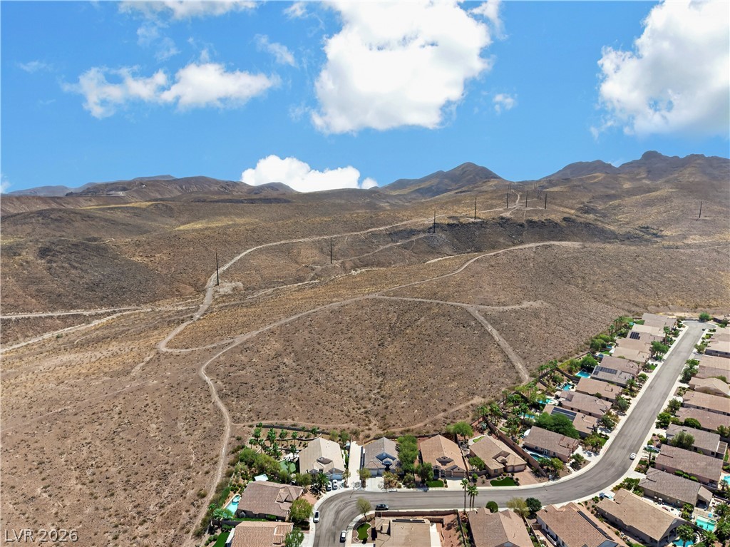 2058 Poetry Avenue Henderson NV 89052