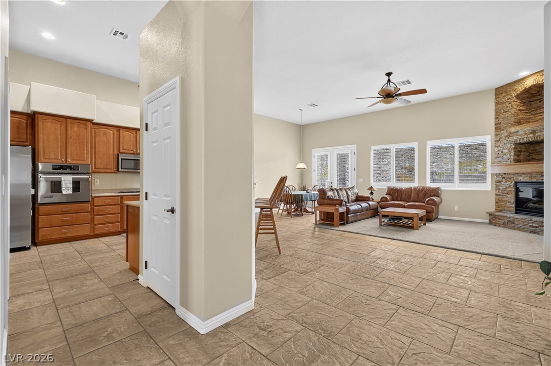 2058 Poetry Avenue Henderson NV 89052