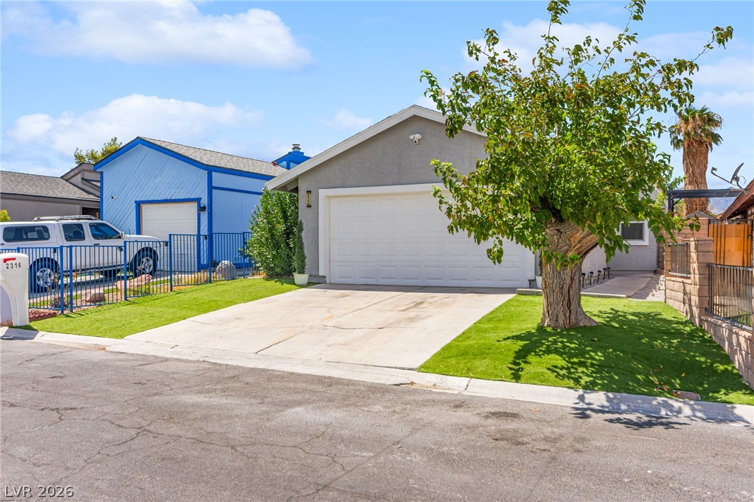 2316 El Cerrito Circle Las Vegas NV 89108