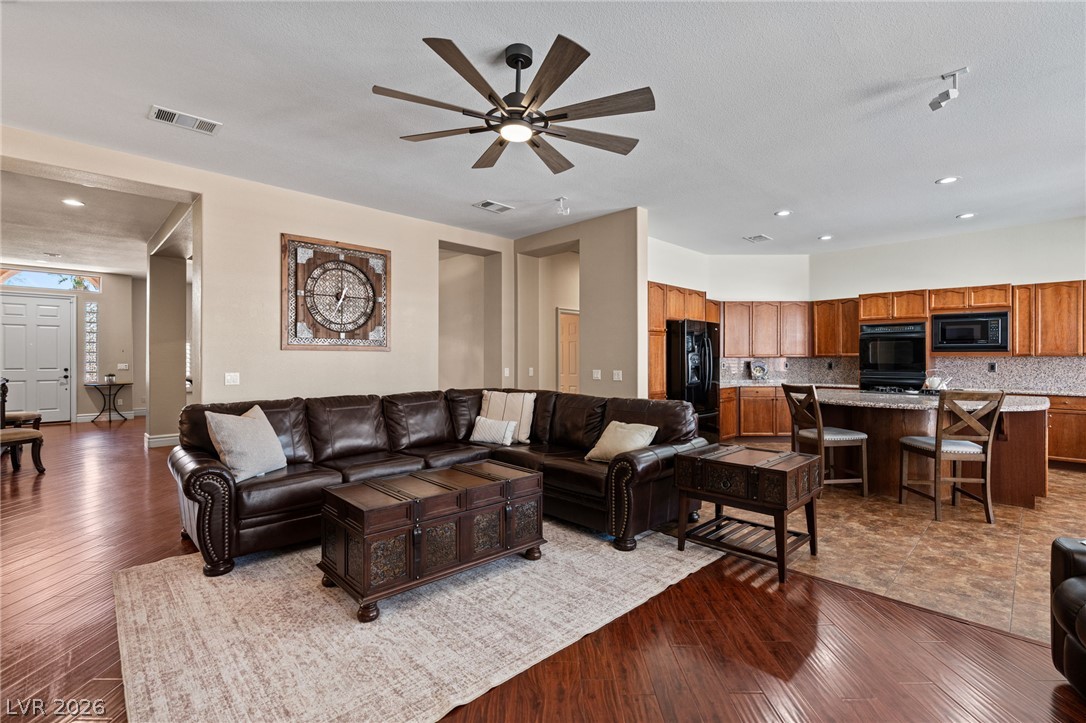 212 Cliff Valley Drive Las Vegas NV 89148