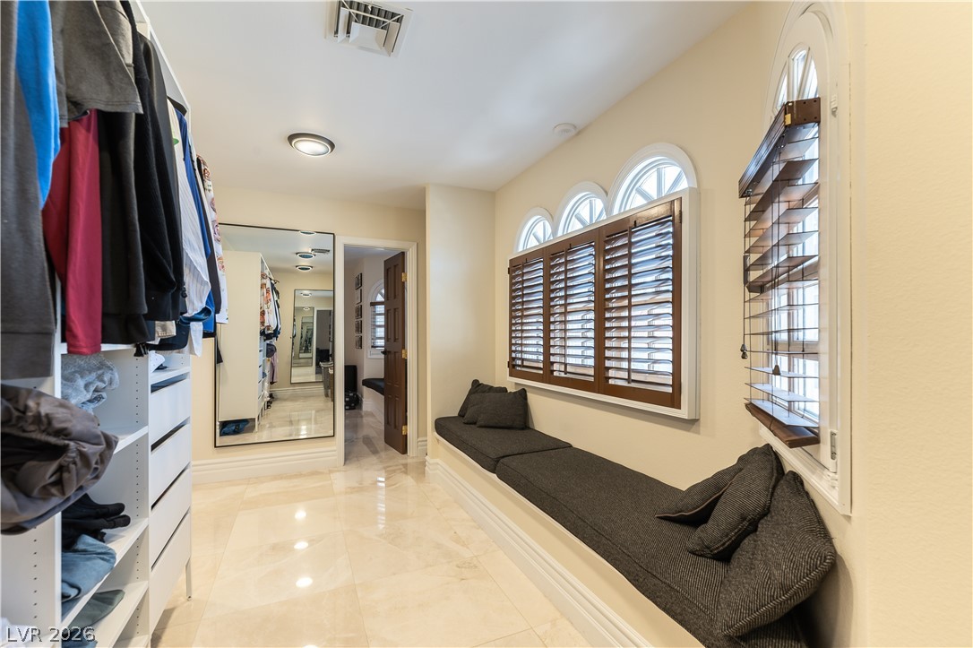 2845 Queens Courtyard Drive Las Vegas NV 89109